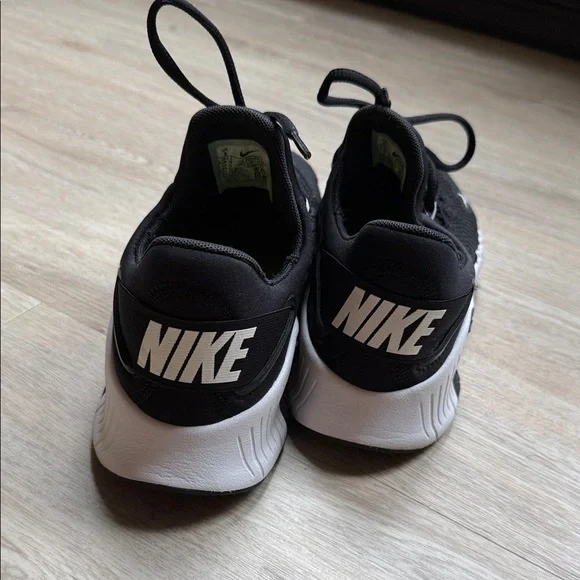 Nike Metcon size 8 - Picture 4 of 5